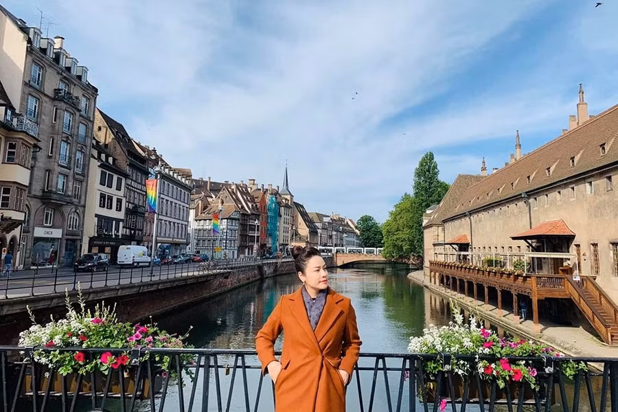 Khối tài sản đáng mơ ước của Nhật Kim Anh ở tuổi 35