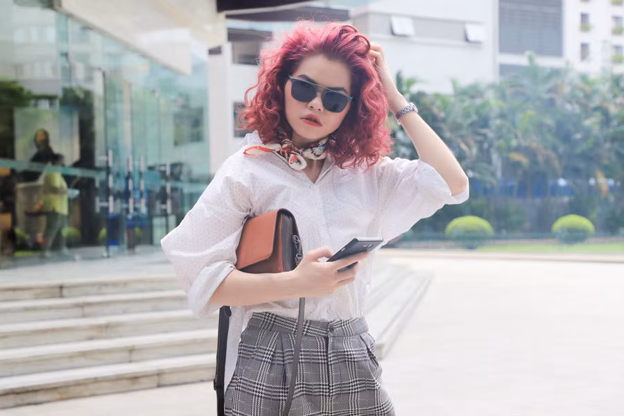 Các kiểu tóc xoăn ấn tượng Thu Đông 2020