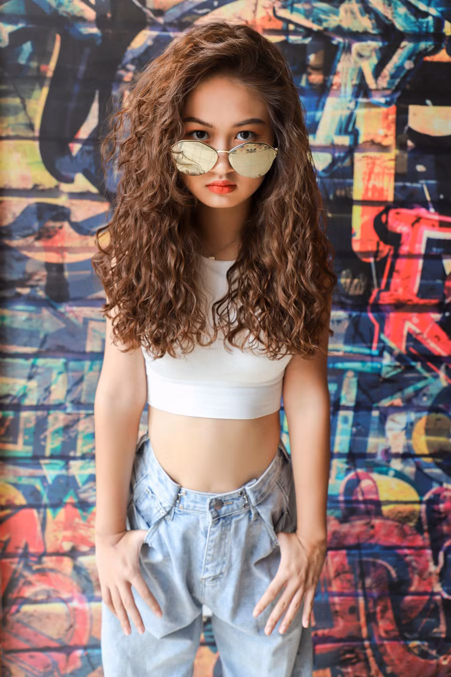 Các kiểu tóc xoăn ấn tượng Thu Đông 2020