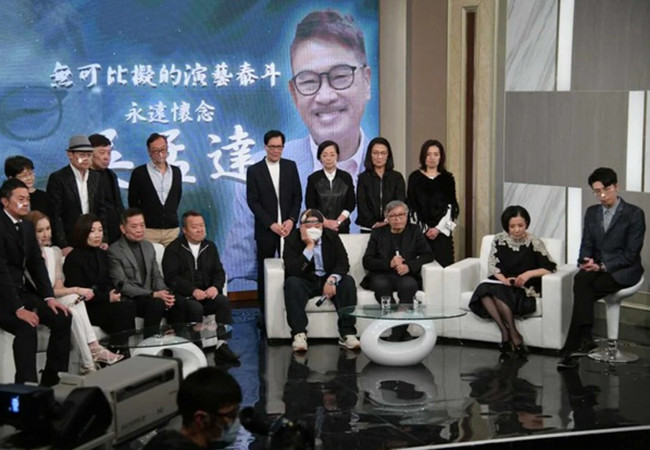 Đài TVB và các đơn vị truyền thông tổ chức tác hoạt động tưởng niệm cố diễn viên. Công bố di chúc của Ngô Mạnh Đạt sau khi qua đời