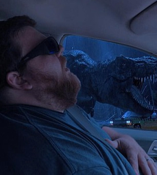 Cười ngất với ảnh chế vợ chơi khăm chồng