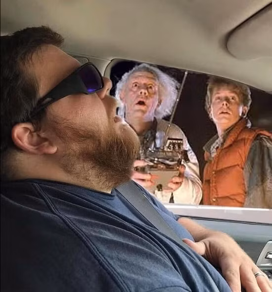 Cười ngất với ảnh chế vợ chơi khăm chồng