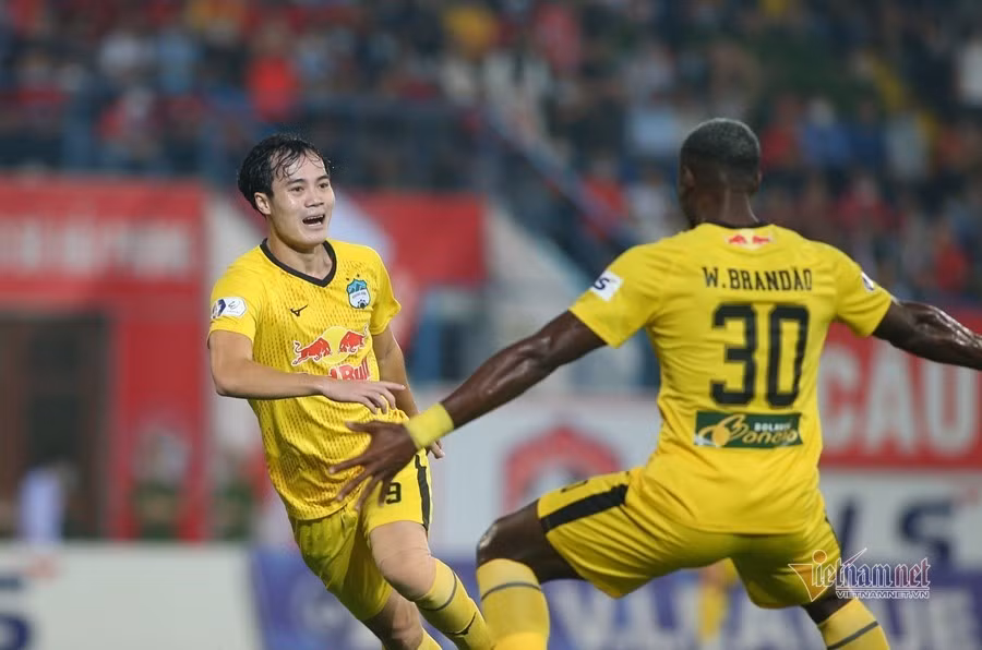 Tuyển Việt Nam: Bất ngờ với cái tên 