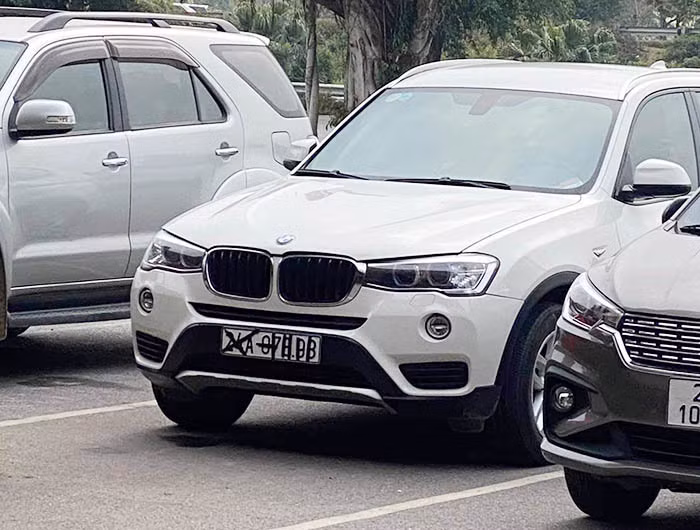 Che biển số ô tô, lộ rõ sự xấu xí của nhiều tài xế Việt