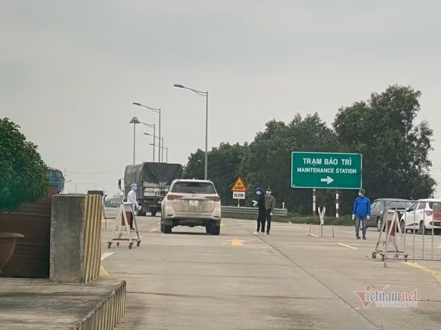 Chốt của Hải Dương ở điểm xuống từ cao tốc Hà Nội - Hải Phòng
