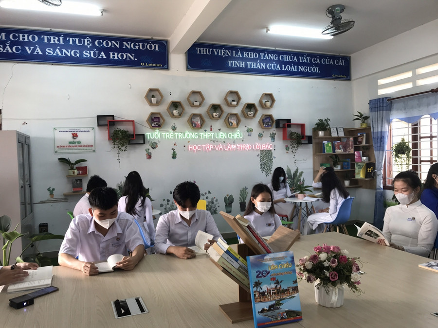 Các em học sinh Trường THPT Liên Chiểu trong chương trinh