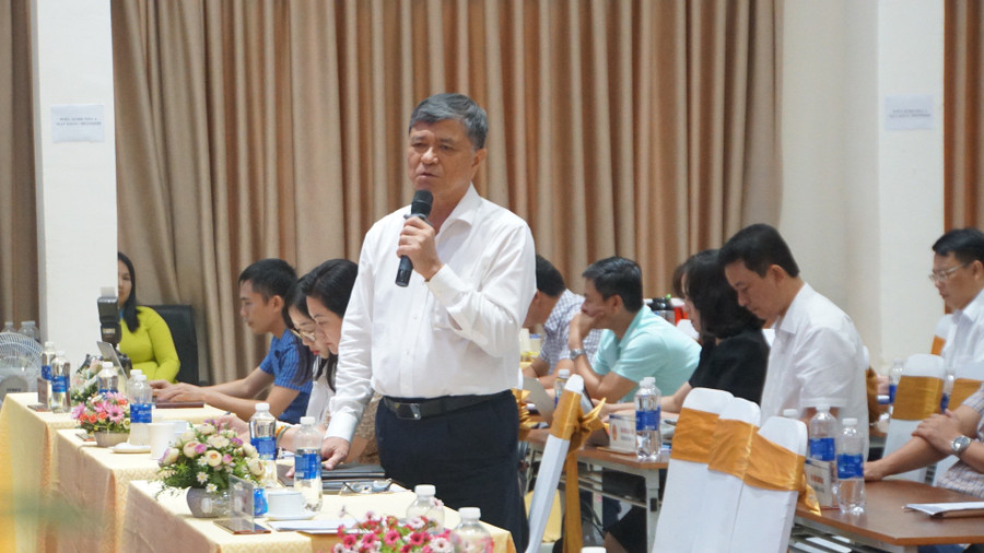 Ông Nguyễn Văn Hiếu, Giám đốc Sở GD&ĐT TPHCM trao đổi tại hội nghị. Ảnh: Cẩm Anh Ông Nguyễn Văn Hiếu, Giám đốc Sở GD&ĐT TPHCM trao đổi tại hội nghị. Ảnh: Cẩm Anh