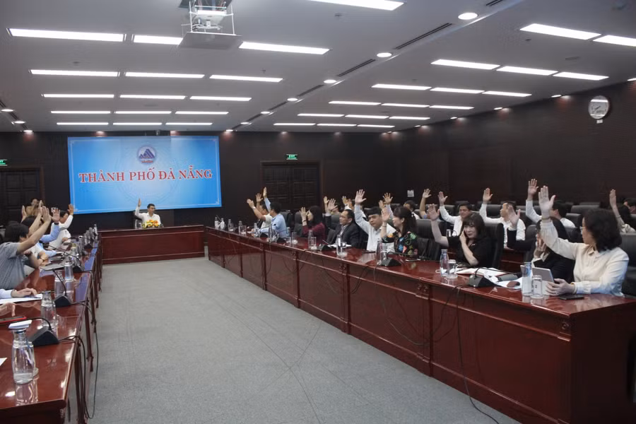 100% cử tri biểu quyết đồng ý giới thiệu ông Lê Trung Chinh ứng cử HĐND TP Đà Nẵng