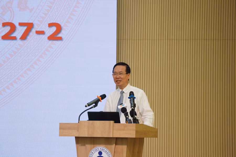 Chủ tịch nước Võ Văn Thưởng phát biểu tại buổi thăm hỏi, động viên các y, bác sỹ, nhân viên y tế Bệnh viện Nhi đồng 1 TPHCM. Ảnh: Cẩm Anh