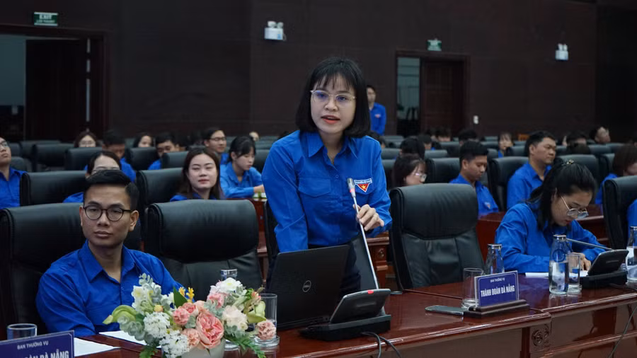 Đoàn viên thanh niên tham gia đối thoại với lãnh đạo TP Đà Nẵng.