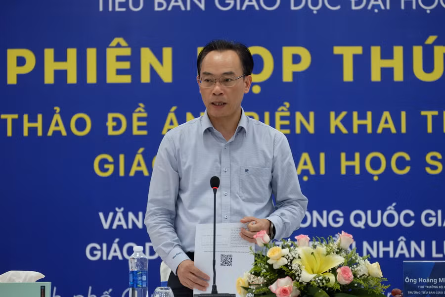 Thứ trưởng Hoàng Minh Sơn kết luận tại buổi họp. Ảnh: Hoàng Vinh.