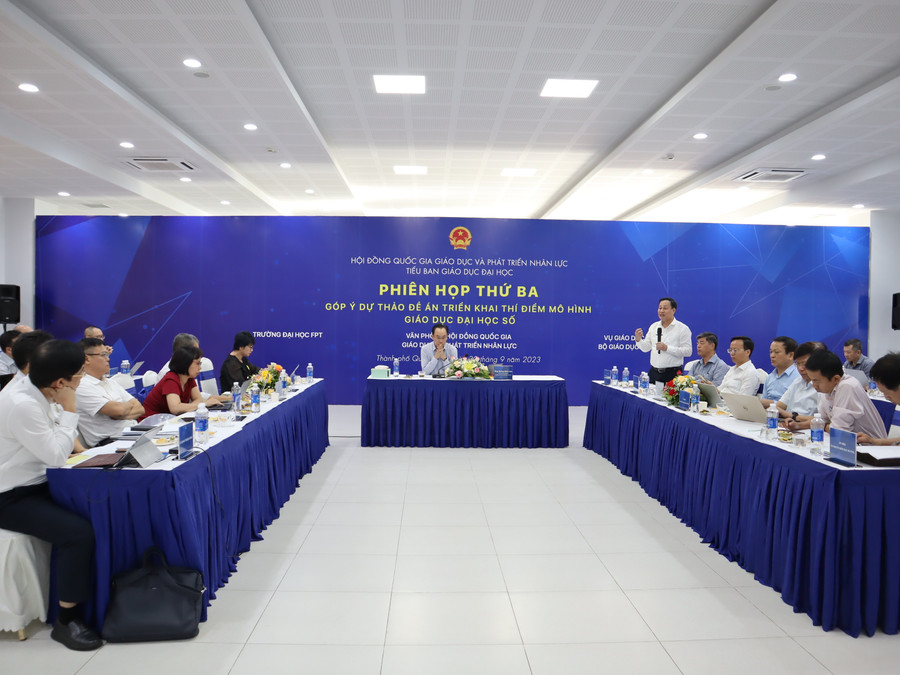 Các đại biểu trao đổi tại buổi họp. Ảnh: Hoàng Vinh. Các đại biểu trao đổi tại buổi họp. Ảnh: Hoàng Vinh.