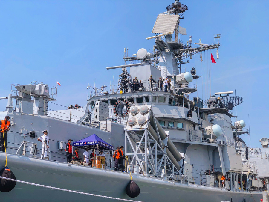 Tàu chiến của Hải quân Ấn Độ có mặt tại cảng Tiên Sa. Ảnh: Hoàng Vinh. Tàu chiến của Hải quân Ấn Độ có mặt tại cảng Tiên Sa. Ảnh: Hoàng Vinh.