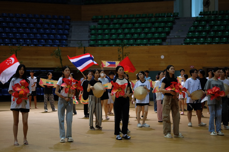 Công tác chuẩn bị được thực hiện chu đáo. Công tác chuẩn bị được thực hiện chu đáo.