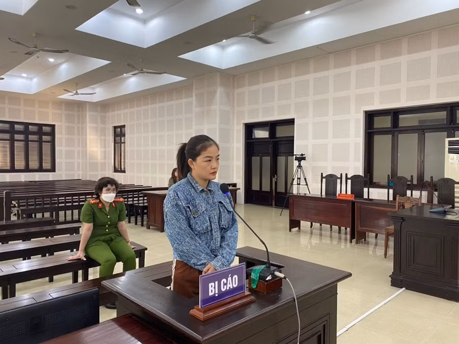 Bị cáo Thảo tại phiên tòa. Ảnh: T.Trang.