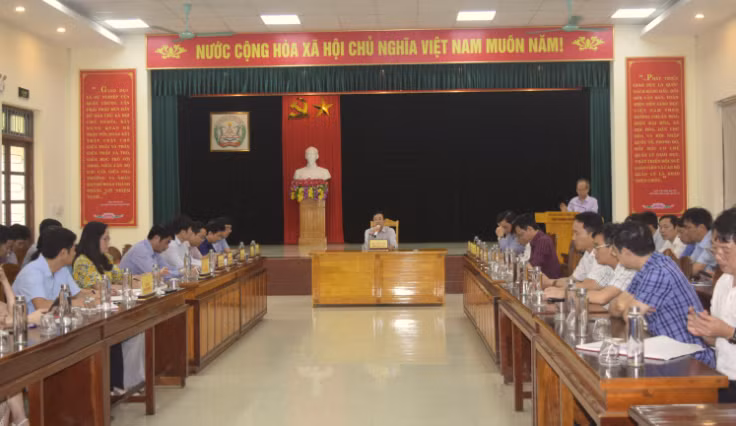 Toàn cảnh Hội nghị giữa học kỳ I năm học 2022-2023.