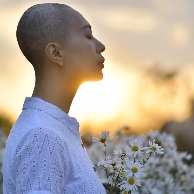 Người mẫu Như hương qua đời vì căn bệnh ung thư dạ dày.