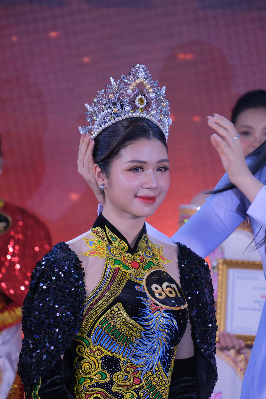 Vẻ đẹp của Hoa khôi Gia Định Nguyễn Thị Hằng. Vẻ đẹp của Hoa khôi Gia Định Nguyễn Thị Hằng.