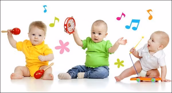 Trẻ cần được phát hiện và xử lý sớm các dị tật bẩm sinh.