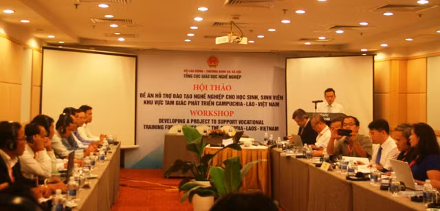 Quang cảnh buổi hội thảo