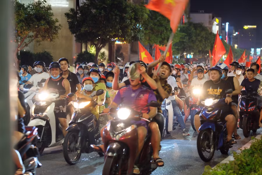 Không khí đường phố Đà Nẵng vô cùng náo nhiệt...