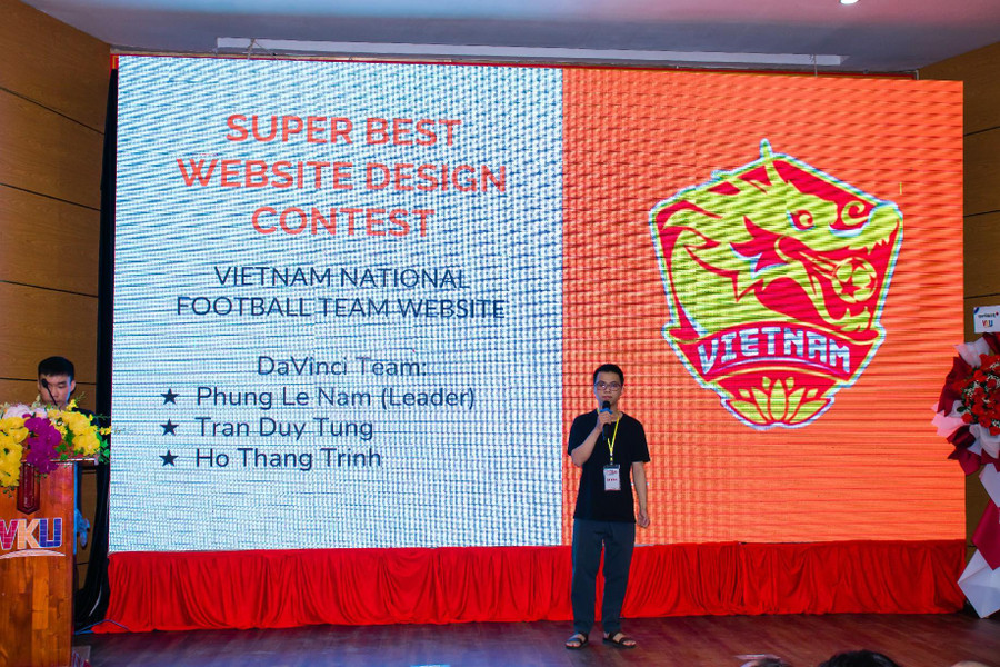 Các thí sinh giới thiệu website của mình bằng tiếng Anh. Các thí sinh giới thiệu website của mình bằng tiếng Anh.