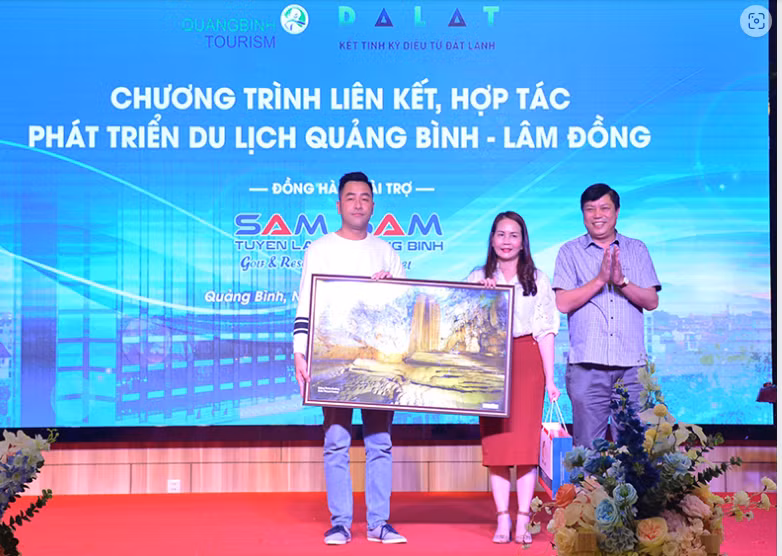 Chương trình liên kết hợp tác phát triển du lịch Quảng Bình - Lâm Đồng. Ảnh: D.H.