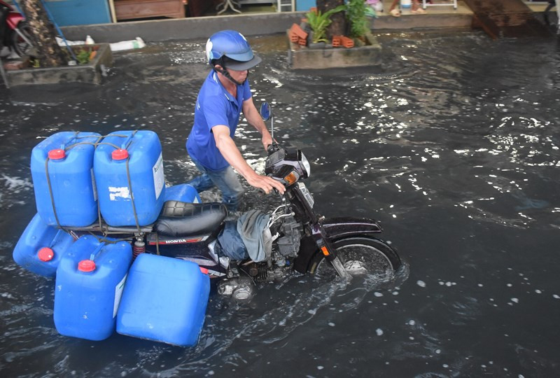 Dự báo trong 2-3 ngày tới mức triều cường tại các sông Sài Gòn -Đồng Nai sẽ lên mức cao hơn báo động II (Ảnh: TL)