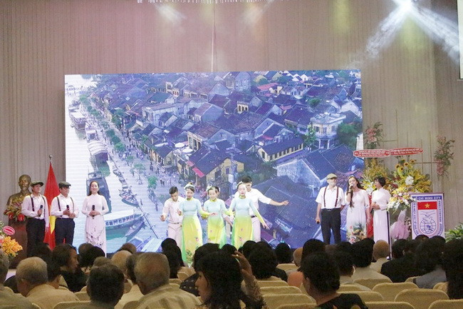 Tiết mục văn nghệ chào mừng Tiết mục văn nghệ chào mừng