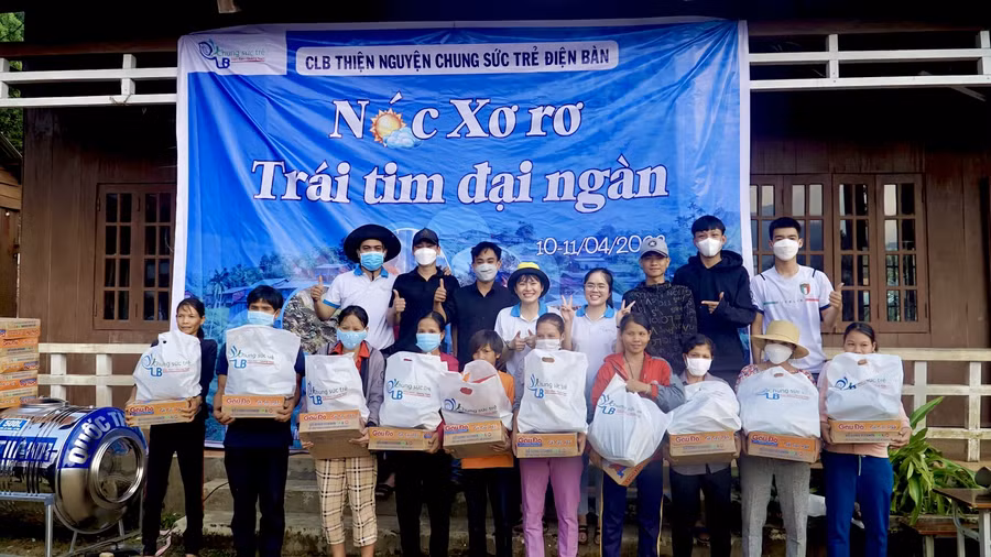 Chương trình “Nóc Xơ Rơ – Trái tim đại ngàn” tại xã Trà Bui, huyện Bắc Trà My, tỉnh Quảng Nam trao tặng 137 suất quà cho hộ nghèo, 2 bồn chứa nước, 270 suất quà cho các em thiếu nhi với tổng kinh phí gần 60 triệu đồng.