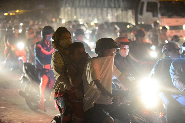 Hoạt động giao thông chiếm phát thải cao nhất hầu hết trong các chất ô nhiễm.