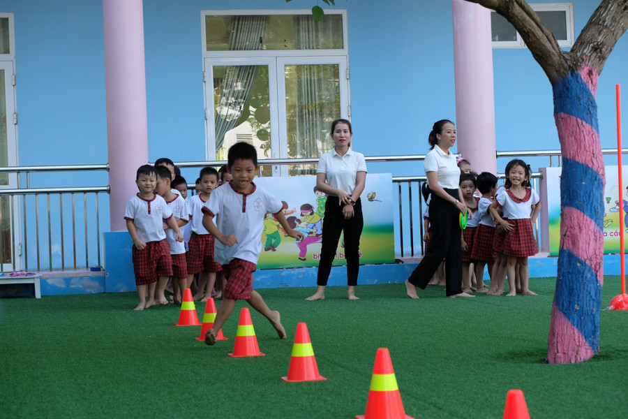 Trẻ mầm non đang vui chơi. Ảnh minh họa. 