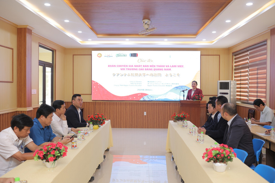 Buổi làm việc của Trường Cao đẳng Quảng Nam làm việc với các Công ty đến từ Nhật Bản. Buổi làm việc của Trường Cao đẳng Quảng Nam làm việc với các Công ty đến từ Nhật Bản.
