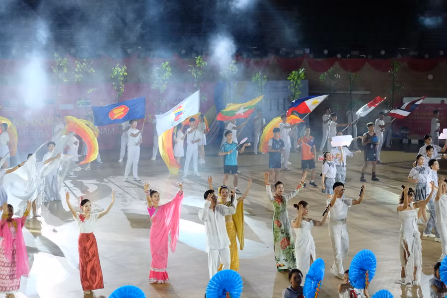 Tổng duyệt chương trình lễ khai mạc Đại hội Thể thao học sinh Đông Nam Á lần thứ 13.