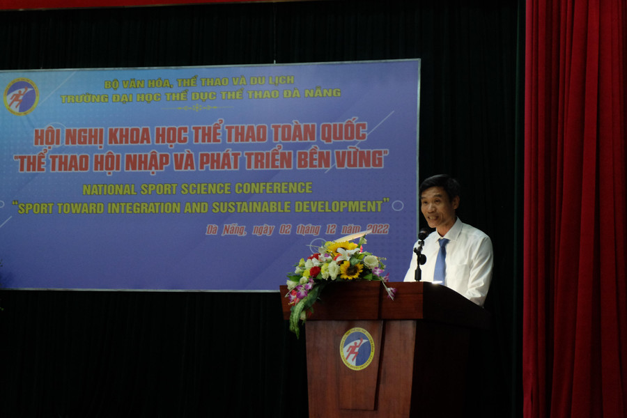 PGS.TS Phan Thanh Hài - Hiệu trưởng Trường Đại học Thể dục Thể thao Đà Nẵng phát biểu khai mạc.