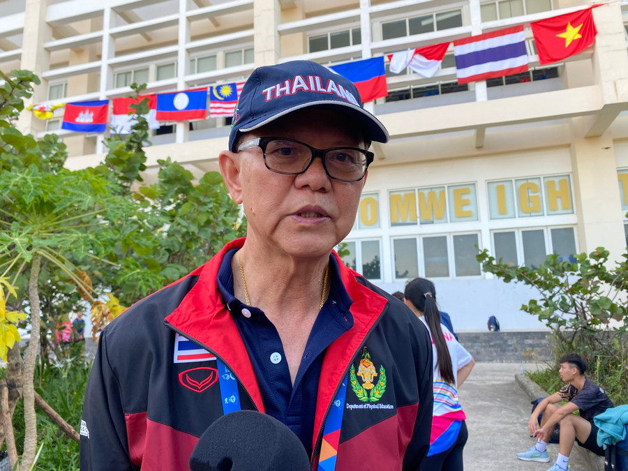 Ông Niwat Limsuknirun – Trưởng đoàn Thể thao học sinh Thái Lan đã gửi lời cảm ơn đến Ban tổ chức Đại hội. Ông Niwat Limsuknirun – Trưởng đoàn Thể thao học sinh Thái Lan đã gửi lời cảm ơn đến Ban tổ chức Đại hội.