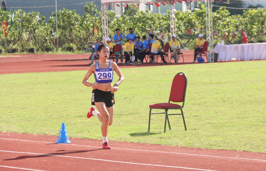 Vận động viên Hoàng Thị Ngọc Anh của Đoàn thể thao học sinh Việt Nam.