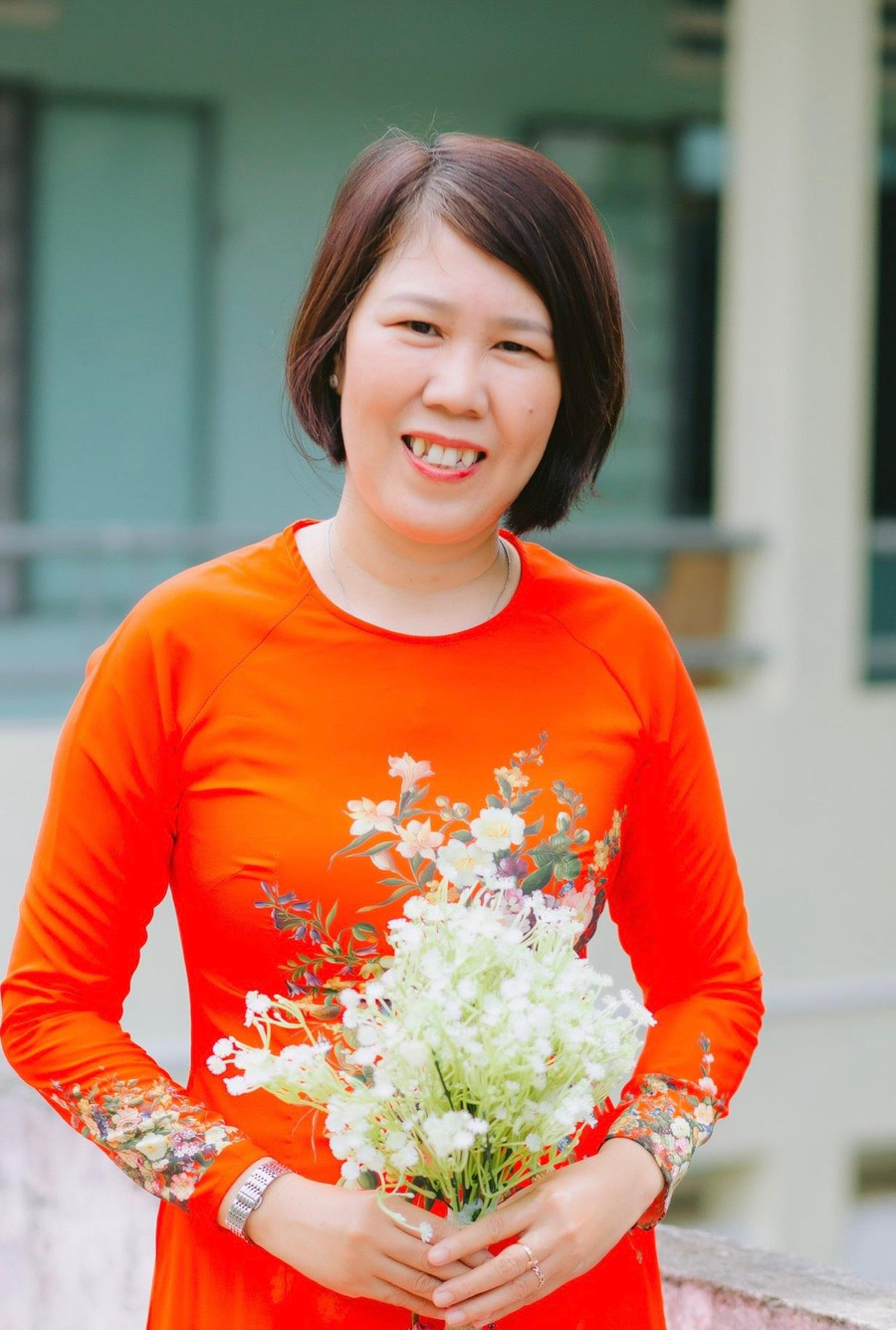 Cô giáo Nguyễn Thị Thu Thủy - giáo viên môn Ngữ văn, Trường THPT Ngũ Hành Sơn (TP. Đà Nẵng). Cô giáo Nguyễn Thị Thu Thủy - giáo viên môn Ngữ văn, Trường THPT Ngũ Hành Sơn (TP. Đà Nẵng).