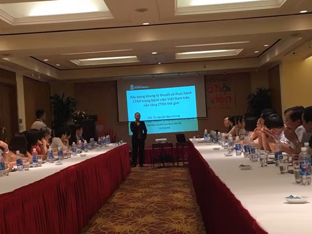 Hội thảo công tác xã hội trong bệnh viện