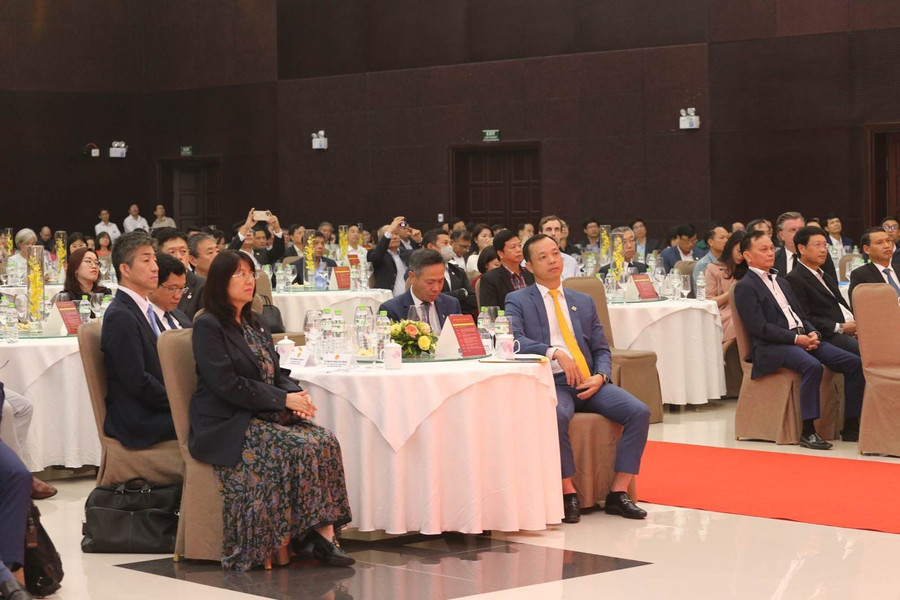 Đại diện lãnh đạo các doanh nghiệp trên địa bàn Đà Nẵng tại buổi gặp mặt. Ảnh: Hoàng Vinh. Đại diện lãnh đạo các doanh nghiệp trên địa bàn Đà Nẵng tại buổi gặp mặt. Ảnh: Hoàng Vinh.