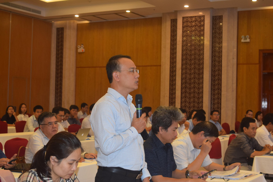 Các đại biểu tham dự đã đặt câu hỏi về các vấn đề liên quan đến Quy định công tác, chế độ chính sách và đào tạo, bồi dưỡng; Quy định về công tác đánh giá và thi đua, khen thưởng.