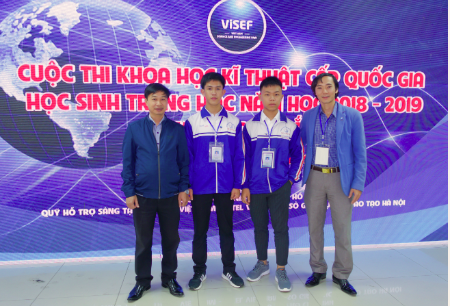 Nhiều thế hệ học sinh của Trường THPT Lệ Thuỷ đã vươn lên trong học tập, tích cực học tập, nghiên cứu, đạt nhiều thành tích cao trong các cuộc thi. Nhiều thế hệ học sinh của Trường THPT Lệ Thuỷ đã vươn lên trong học tập, tích cực học tập, nghiên cứu, đạt nhiều thành tích cao trong các cuộc thi.