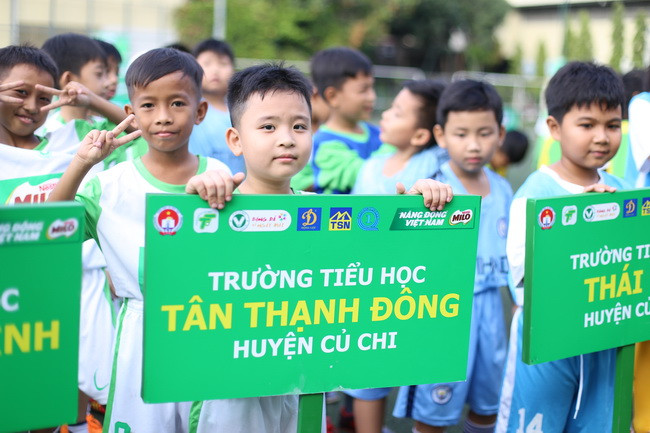 Vòng chung kết có sự tham gia của 118 trường Tiểu học trên địa bàn TPHCM. Vòng chung kết có sự tham gia của 118 trường Tiểu học trên địa bàn TPHCM.