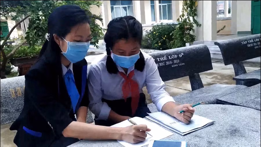 Cô Thảo tâm sự, cô phải cố gắng nhiều hơn, phải là tấm gương sáng để các em học tập và noi theo