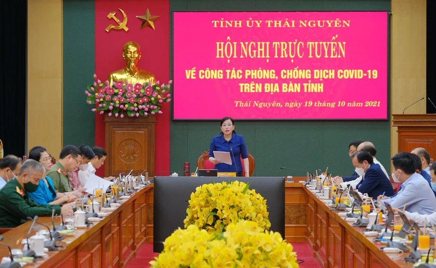 Đ/c Nguyễn Thanh Hải, Ủy viên Trung ương Đảng, Bí thư Tỉnh ủy, Trưởng đoàn Đại biểu Quốc hội tỉnh Thái Nguyên chủ trì Hội nghị trực tuyến về công tác phòng chống Covid-19 trên địa bàn tỉnh