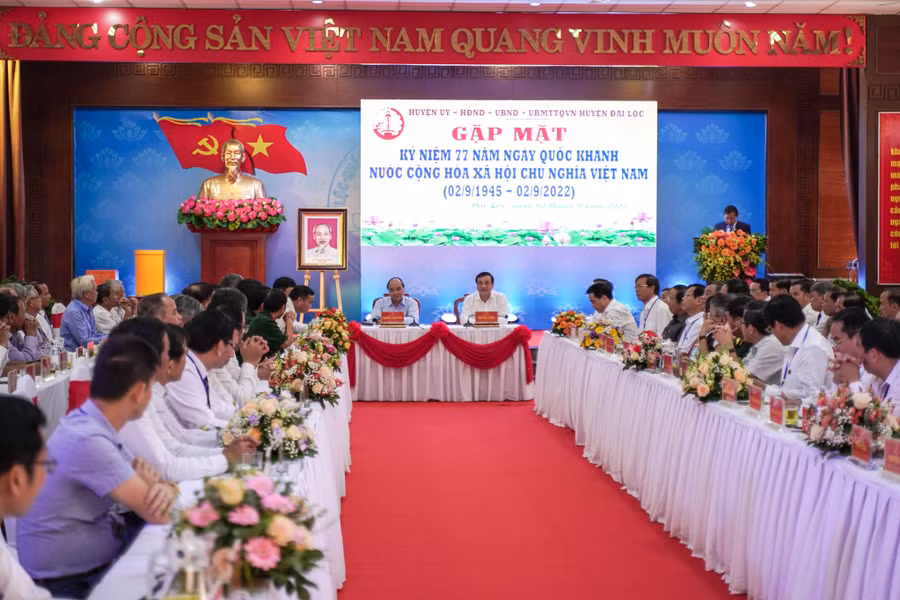 Chủ tịch nước Nguyễn Xuân Phúc dự gặp mặt Kỷ niệm 77 năm Ngày Quốc khánh nước Cộng hòa xã hội chủ nghĩa Việt Nam (2/9/1945-2/9/2022) tại huyện Đại Lộc, tỉnh Quảng Nam.