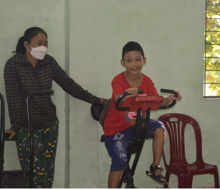 Hàng chục trẻ em khuyết tật đã có những bước hồi phục kỳ diệu, dần hòa nhập cộng đồng. Hàng chục trẻ em khuyết tật đã có những bước hồi phục kỳ diệu, dần hòa nhập cộng đồng.