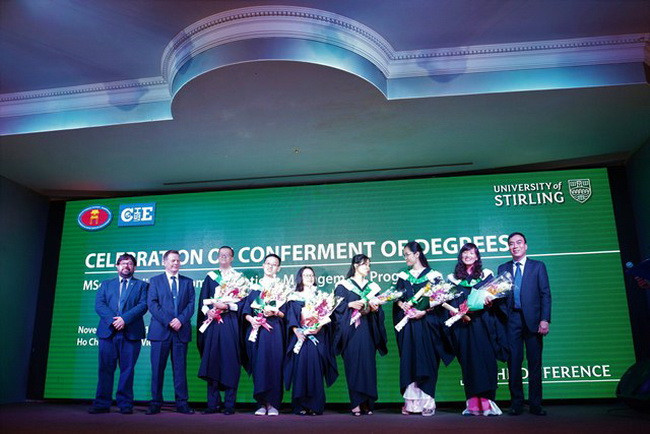 Các tân thạc sĩ tốt nghiệp năm 2018. (Ảnh: CIE)