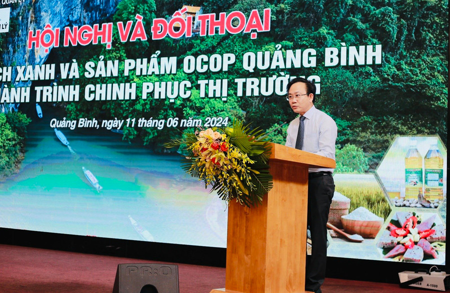 Ông Hoàng Xuân Tân, Phó Chủ tịch UBND tỉnh Quảng Bình phát biểu tại chương trình. Ông Hoàng Xuân Tân, Phó Chủ tịch UBND tỉnh Quảng Bình phát biểu tại chương trình.