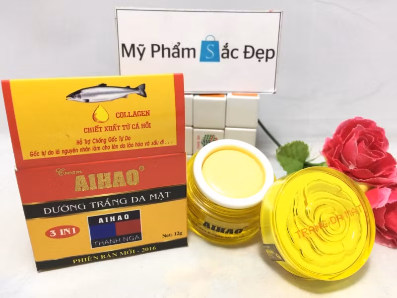 Kem trắng da mặt Aihao do Sở Y tế tỉnh Yên Bái kiểm tra không thống nhất về thành phần như công bố (Ảnh MH).